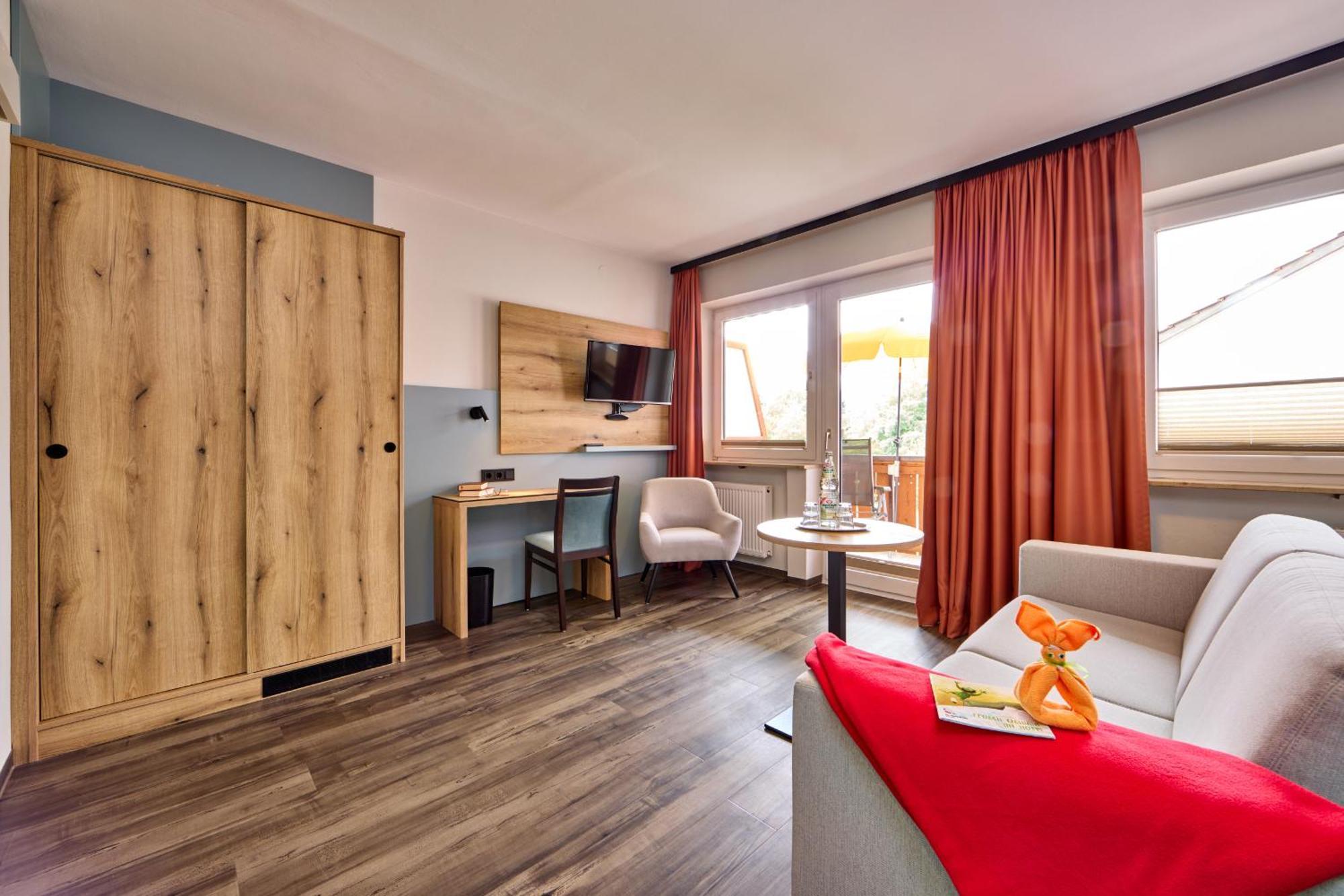 Aura-Hotel Saulgrub ภายนอก รูปภาพ
