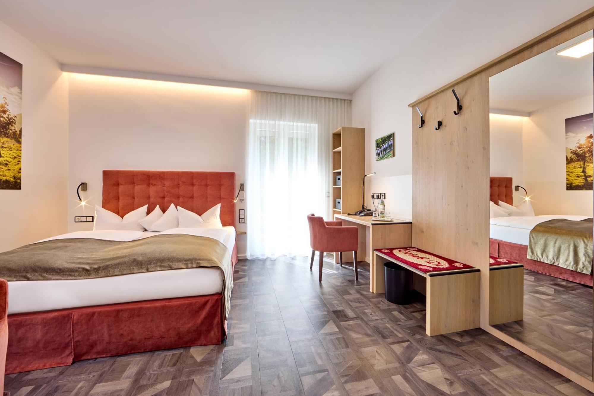 Aura-Hotel Saulgrub ภายนอก รูปภาพ