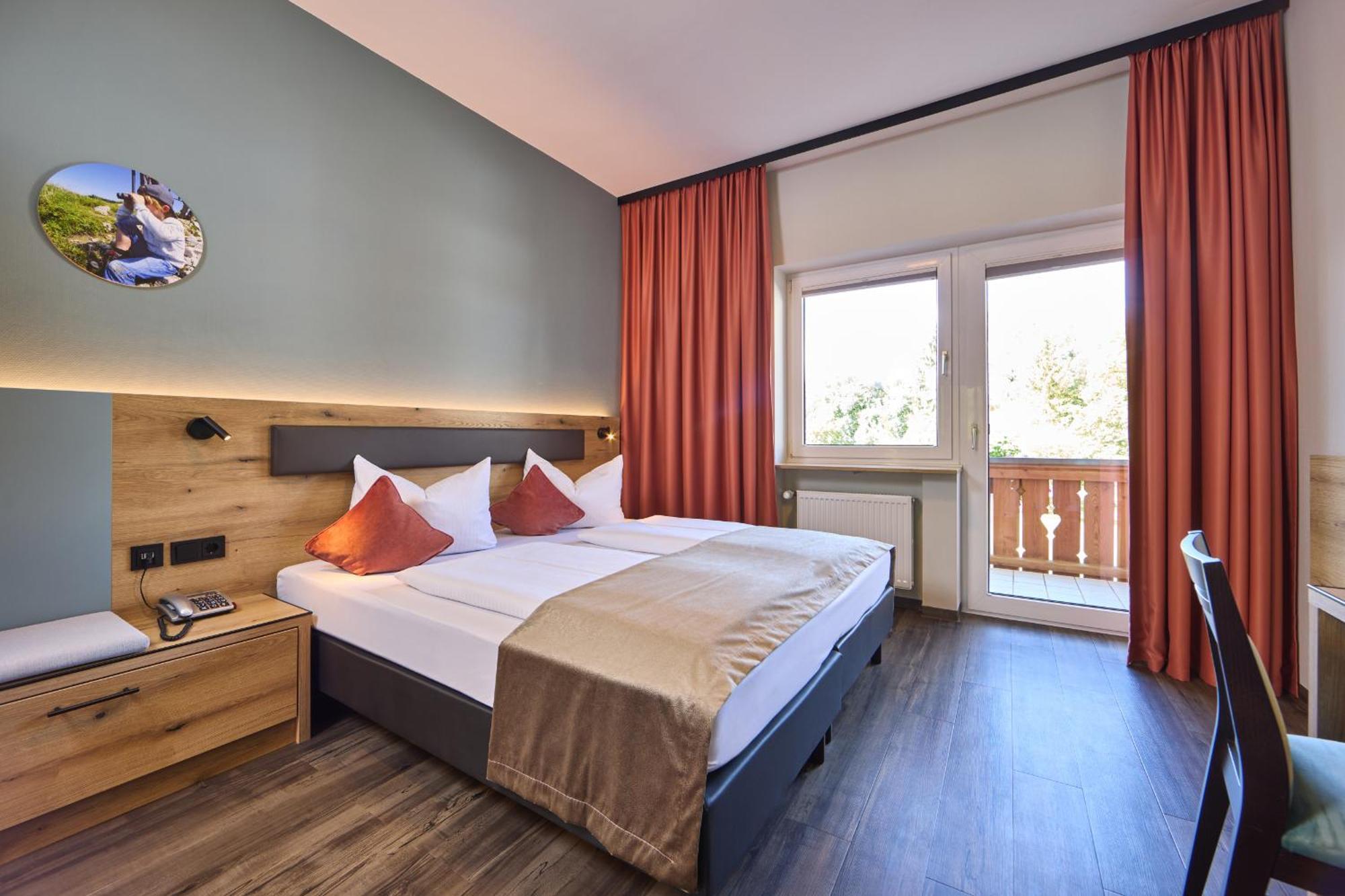 Aura-Hotel Saulgrub ภายนอก รูปภาพ
